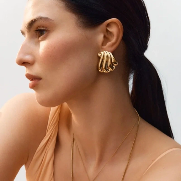 edblad-corazza-studs-l-gold-pi-127976-5