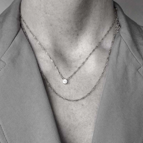 Letters Singapore Neck Silver -CU Jewellery - Snabb frakt & paketinslagning - Nordicspectra.se