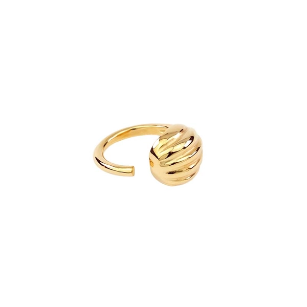 Fig Ring Gold - Emma Israelsson - Suuri valikoima & ilmainen lahjapaketointi - Nordicspectra.fi