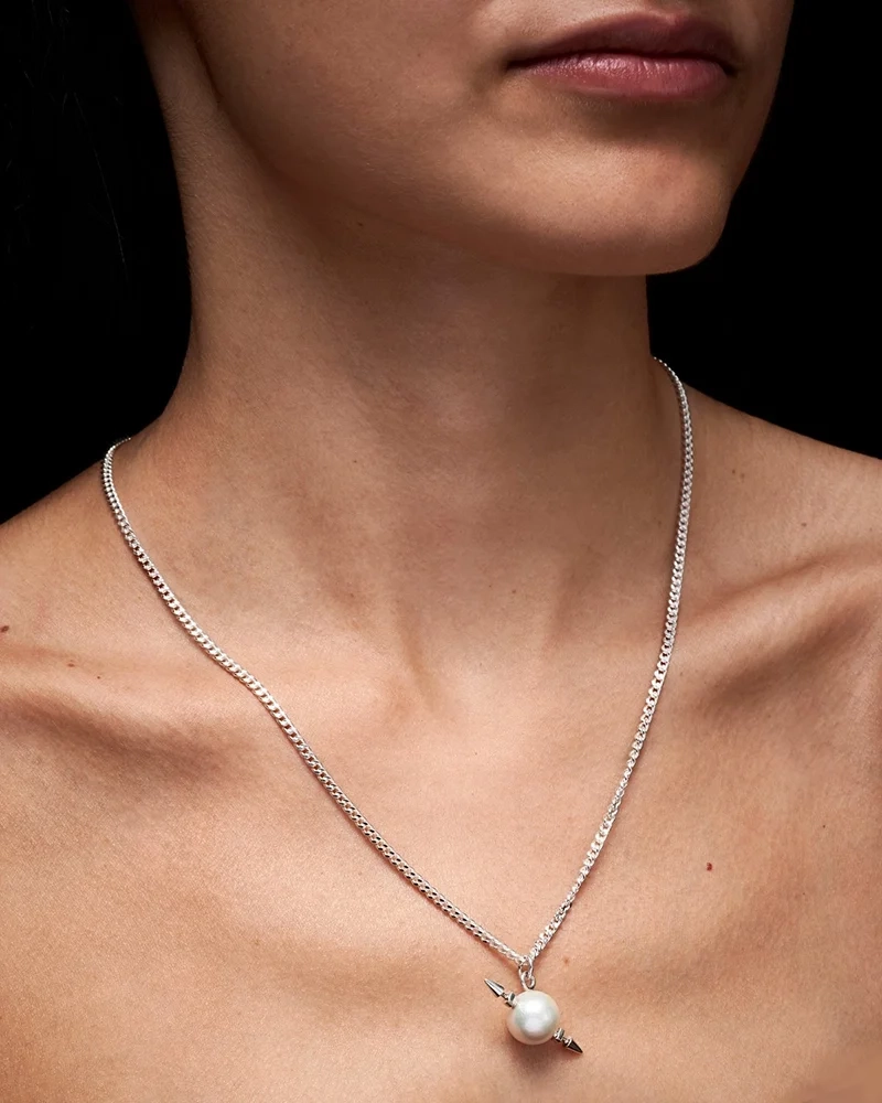 designat av Maria Nilsdotter. Artikelnummer: TA-18-NEB-30.