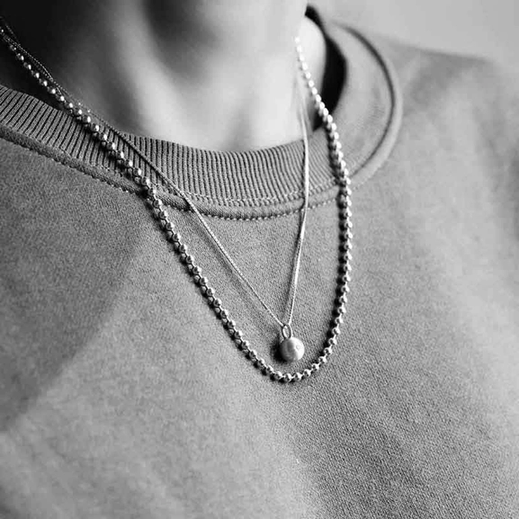 Sparkling Globe Necklace Silver - Emma Israelsson - Snabb frakt & paketinslagning - Nordicspectra.se