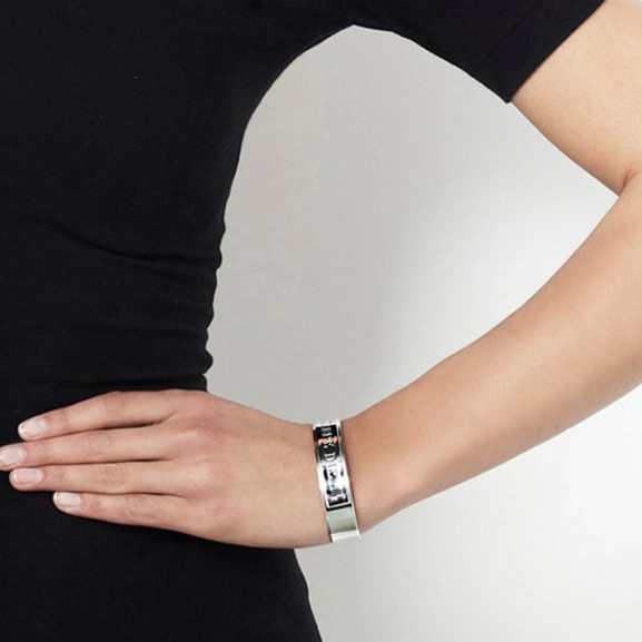 Carpe Diem Cuff - Efva Attling armband - Snabb frakt & paketinslagning - Nordicspectra.se