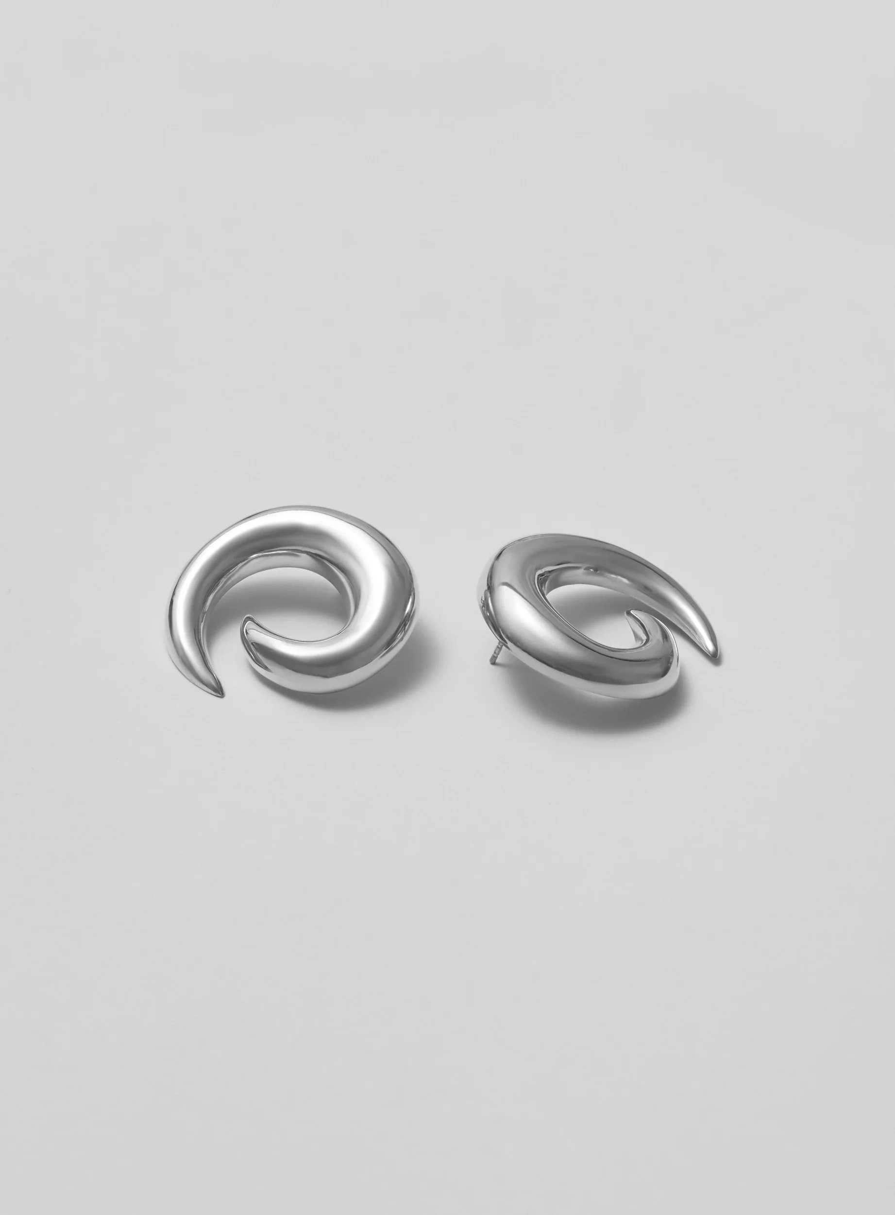 eleganta handtillverkade örhängen i återvunnet 925 Sterling Silver