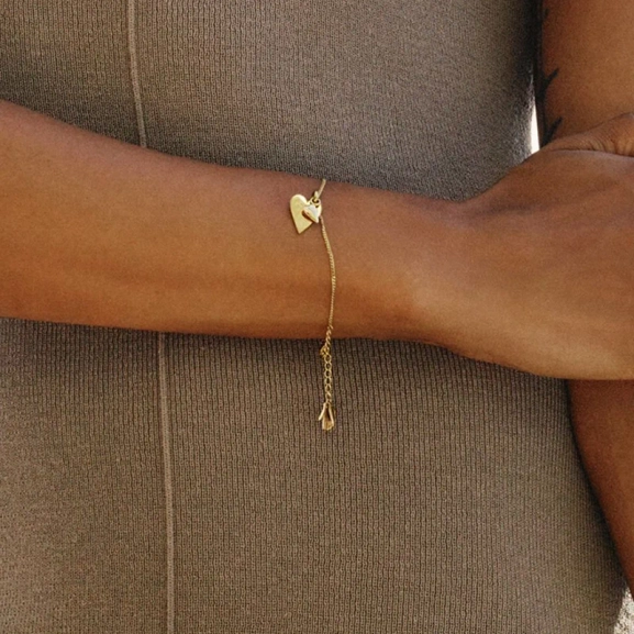 129939-edblad-heart-to-heart-bracelet-gold-2 10.07.04