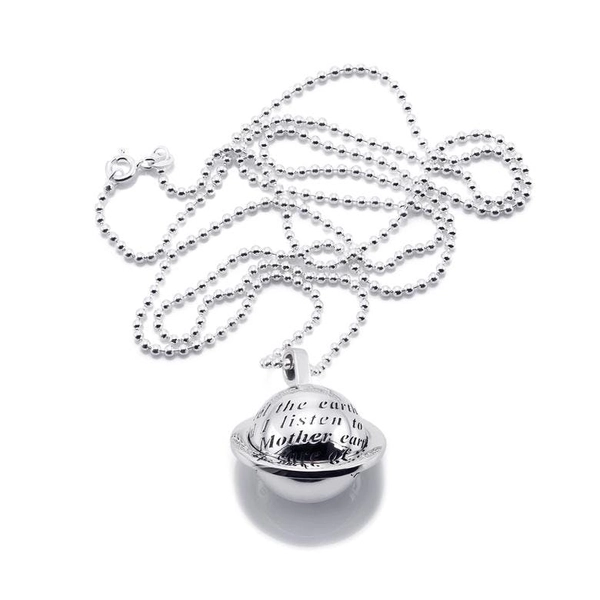 Mother Earth Pendant - Efva Attling halsband - Snabb frakt & paketinslagning - Nordicspectra.se