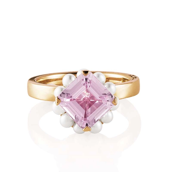 Dancing Pearl Ring Gold - Efva Attling - Suuri valikoima & ilmainen lahjapaketointi - Nordicspectra.fi