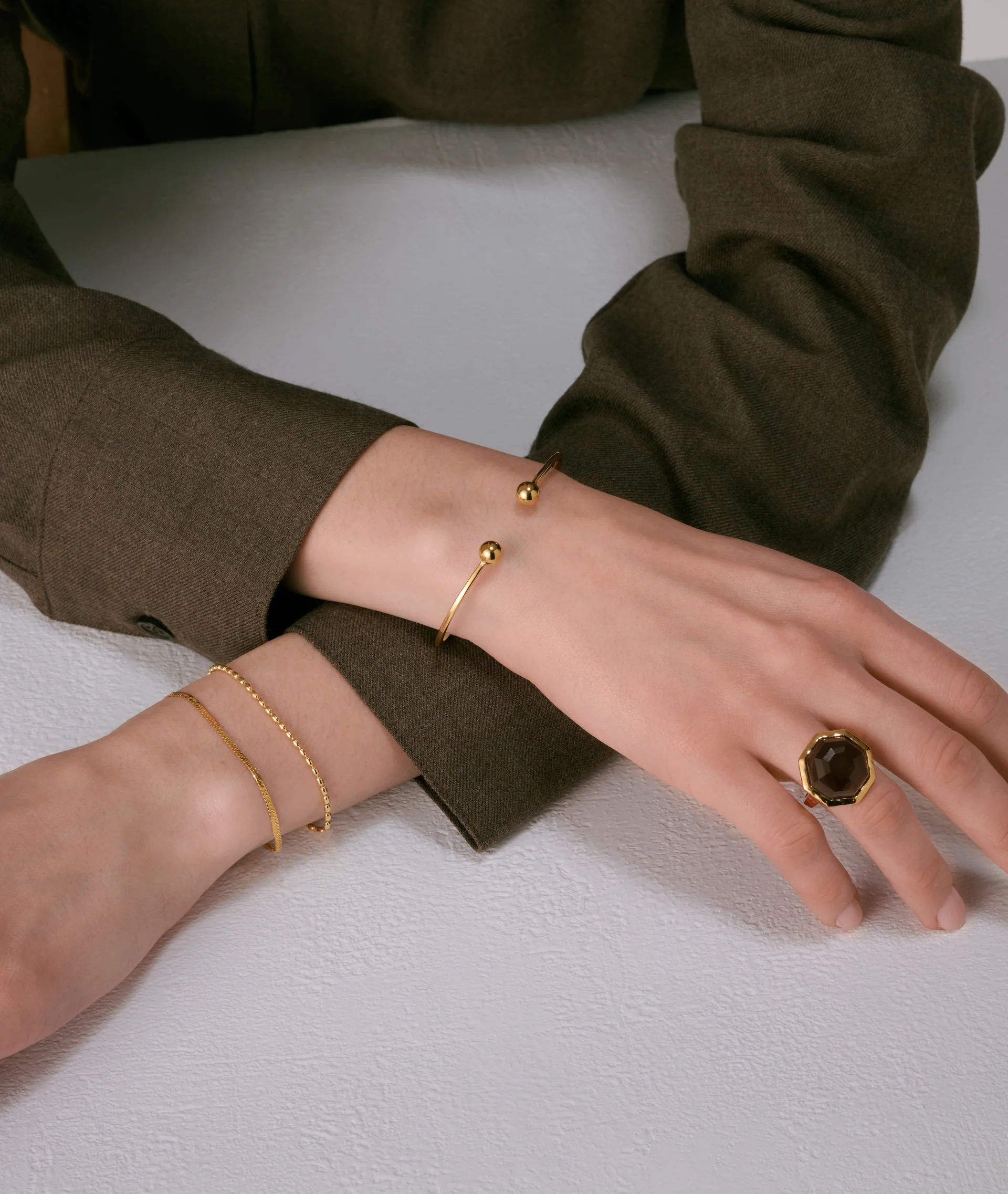 Octagon Ring Gold från Syster P med stor rökkvarts i oktagonform