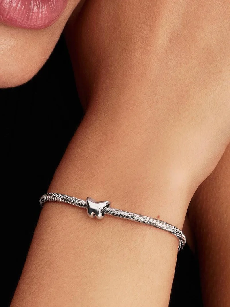 Symbol für Transformation und friedvolles Wachstum. Perfekt