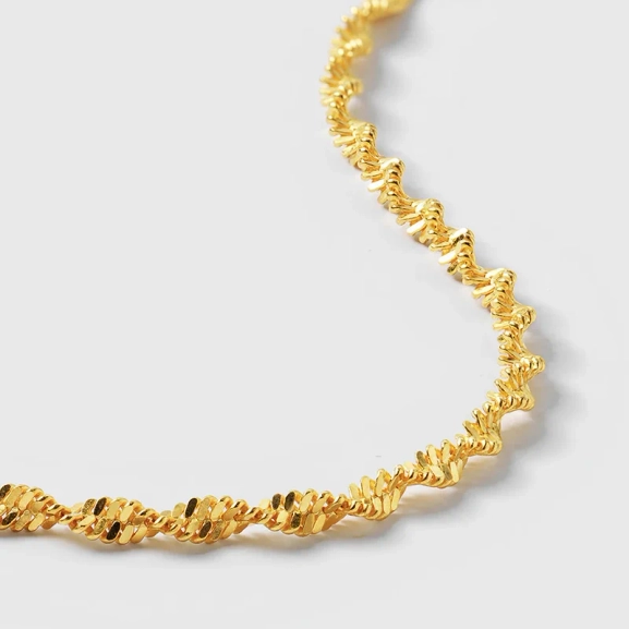 från Syster P. Finns i storlekarna S