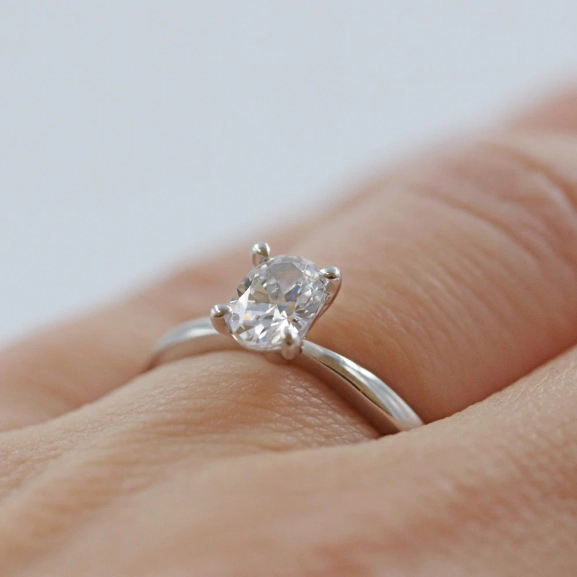 North044 Platina - Vigsel- & förlovningsringar - Schalins - Fri storleksändring* - Nordic Spectra