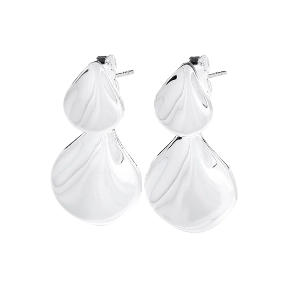 Hortensia Earrings från Drakenberg Sjölin i polerat silver