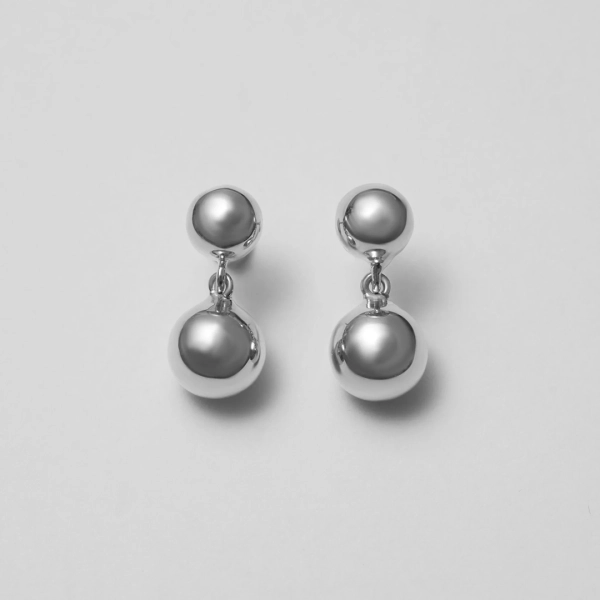 Sphere Earrings Silver från Blue Billie