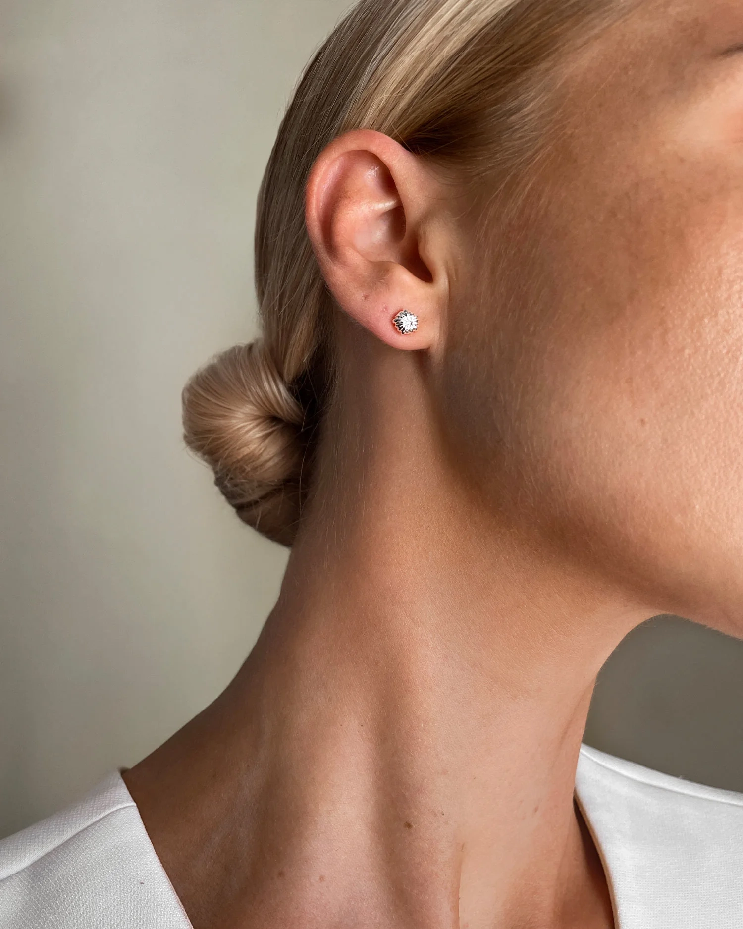 elegante Ohrstecker aus poliertem Silber