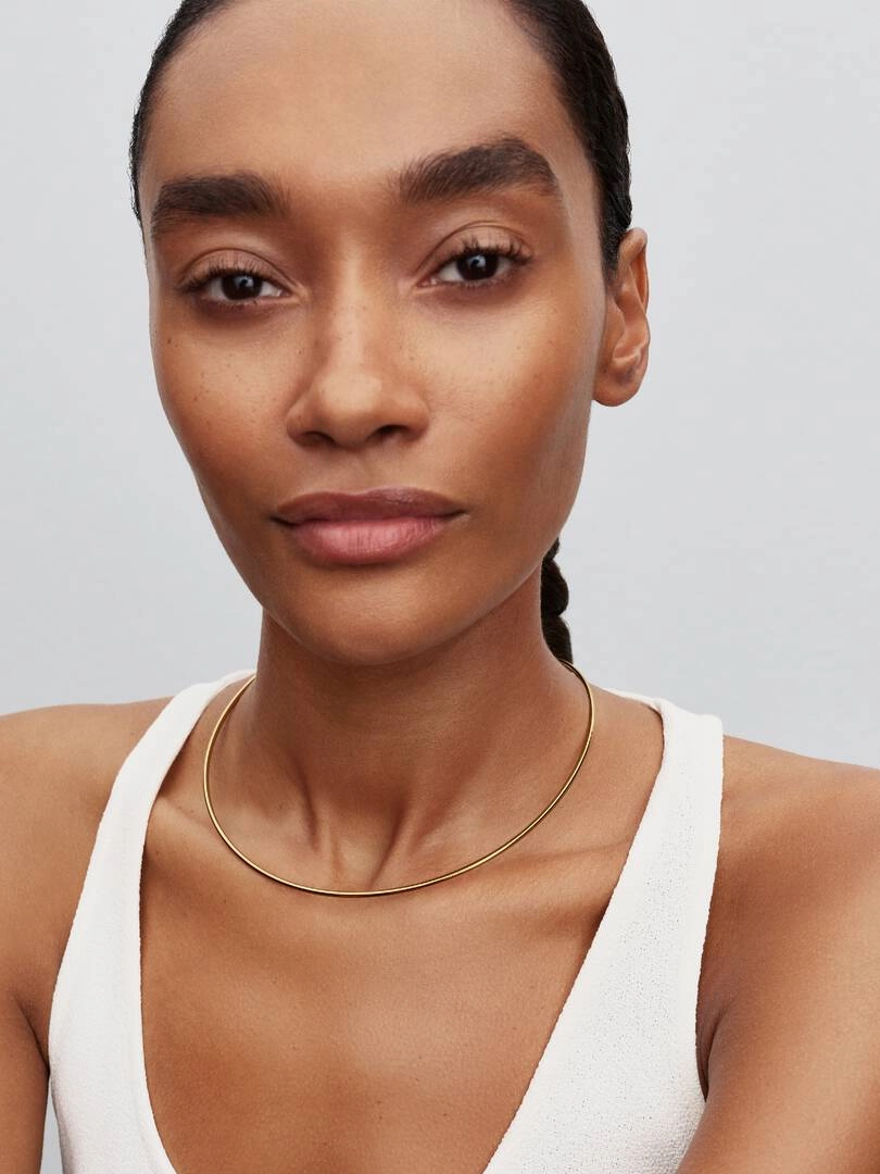 Chokerhalsband Guld från Pandora Moments i 14 karat guldplätering med elegant