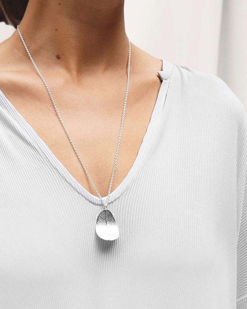 Leaf Necklace Long - Drakenberg Sjölin Halsband - Snabb frakt & paketinslagning - Nordicspectra.se