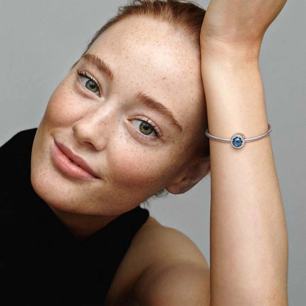 Sparkling Dark Blue Charm von PANDORA, Schneller Versand - Nordicspectra.de