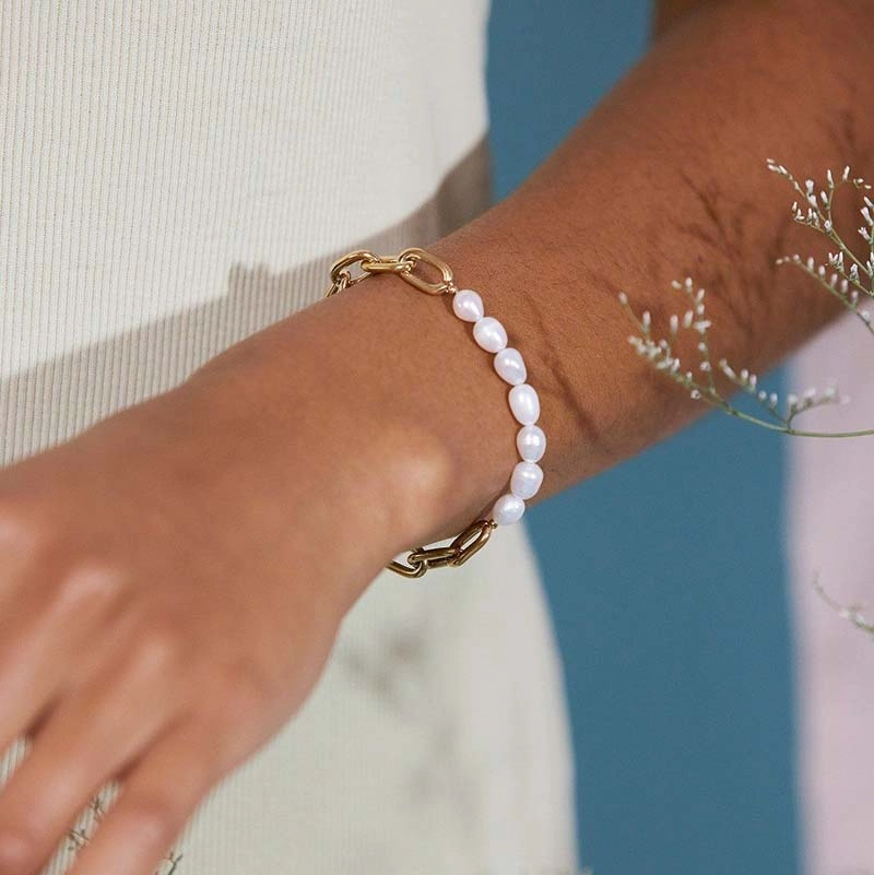 Trellis Pearl Bracelet Gold - Edblad - Snabb frakt & paketinslagning - Nordicspectra.se