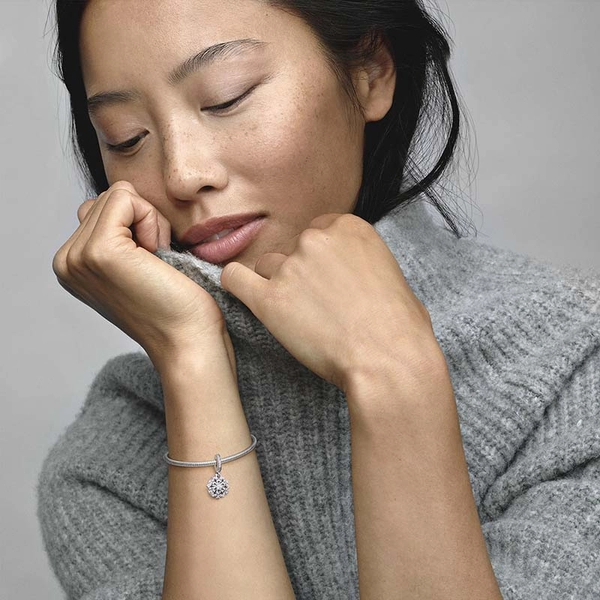 Sparkling Snowflake Double Dangle Charm - PANDORA - Suuri valikoima & ilmainen lahjapaketointi - Nordicspectra.fi