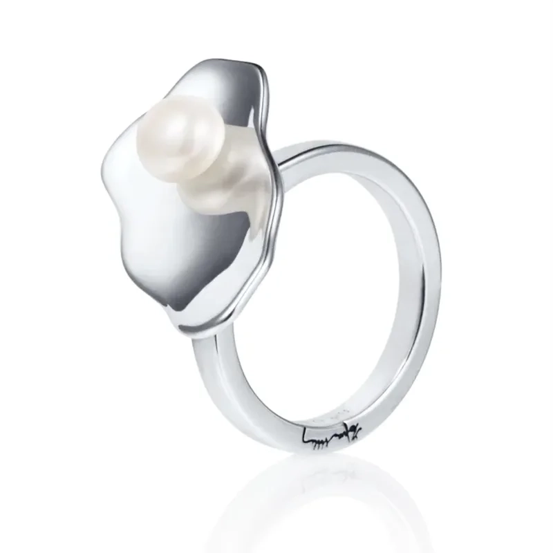 Efva Attling - Oyster Ring