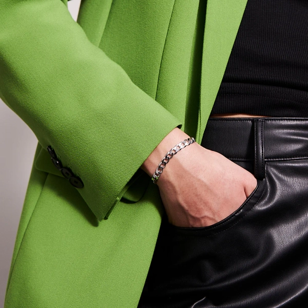 täydellinen tyylikkääseen ja hienostuneeseen lookiin.