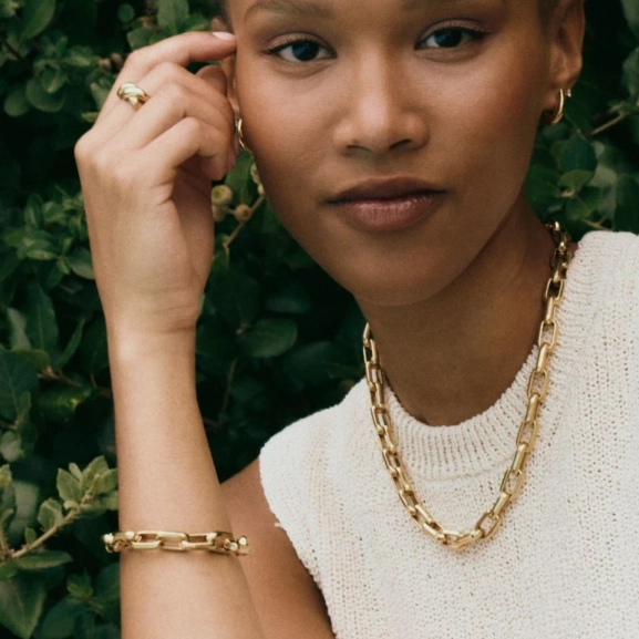 Chunky armband i 14K guldplätering med box chain-design från Edblad