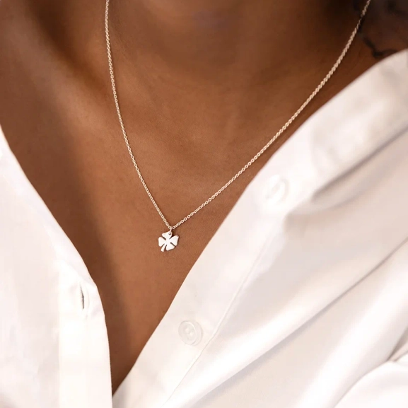 Bring Me Luck Necklace Silver - Syster P - Snabb leverans & Gratis paketinslagning - Nordic Spectra