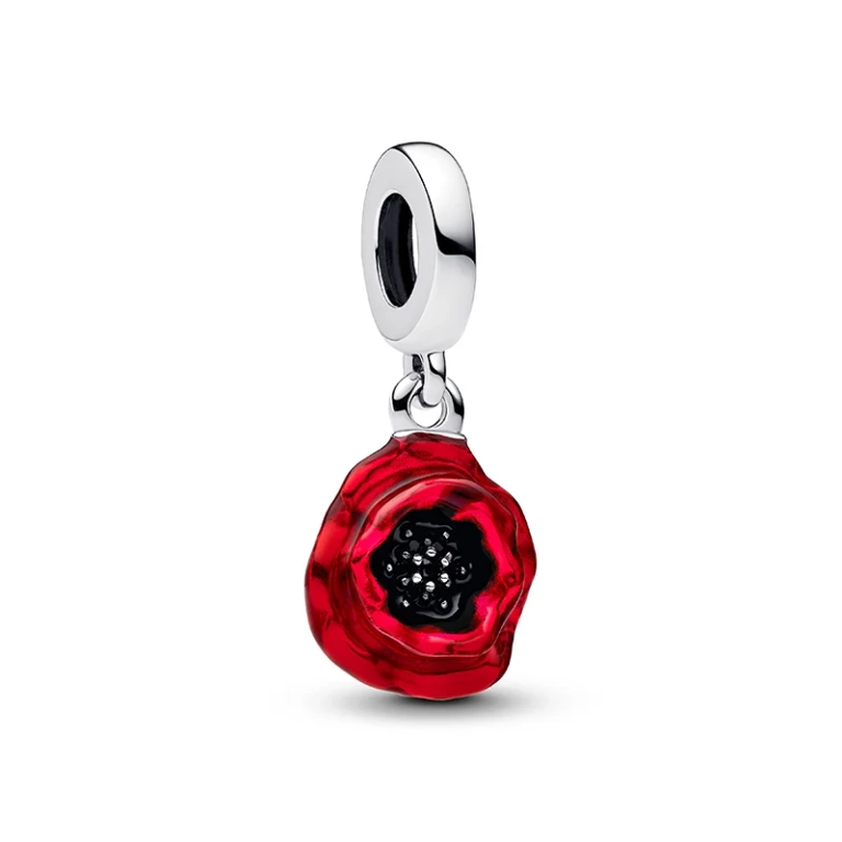 Röd blomma hängberlock i sterlingsilver från Pandora med kronbladseffekt i rött emalj och svarta kristaller. Symbol för din resa och utveckling.
