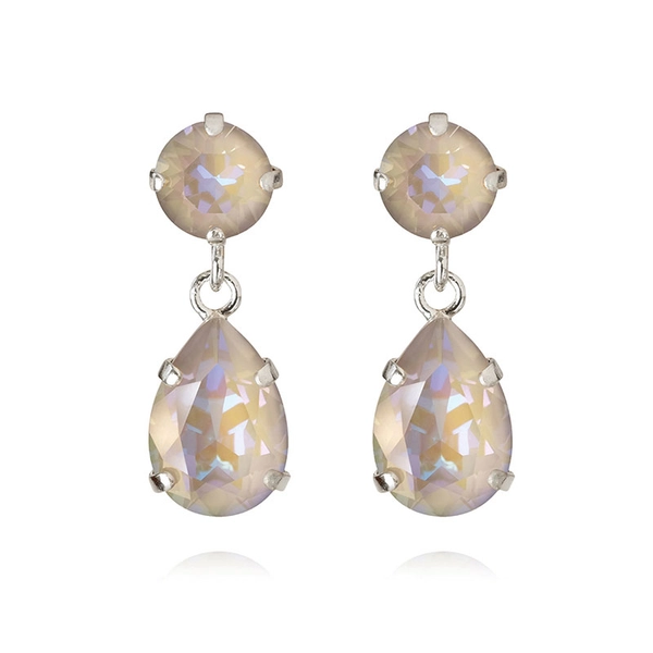 Mini Drop Earrings Rhodium Serene Delite - Caroline Svedbom - Snabb frakt & paketinslagning - Nordicspectra.se