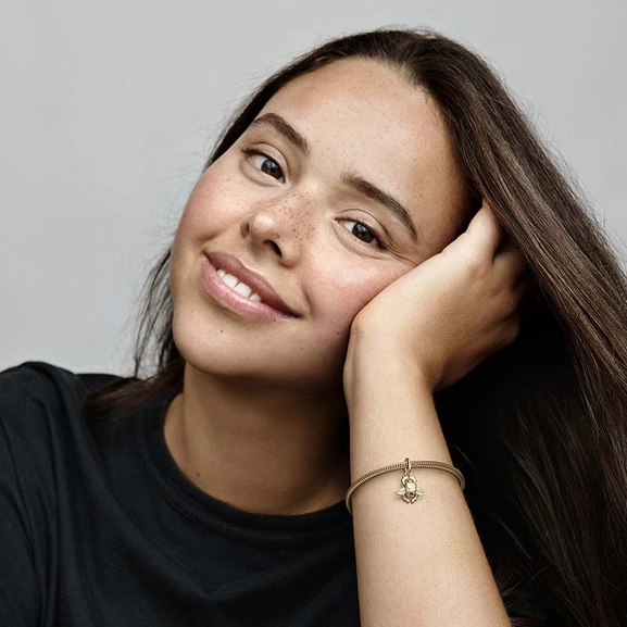 Disney Aladdin Scarab Beetle Dangle Charm Gold - PANDORA - Snabb frakt & paketinslagning - Nordicspectra.se