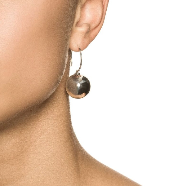Balls Earrings - Efva Attling örhängen - Snabb frakt & paketinslagning - Nordicspectra.se