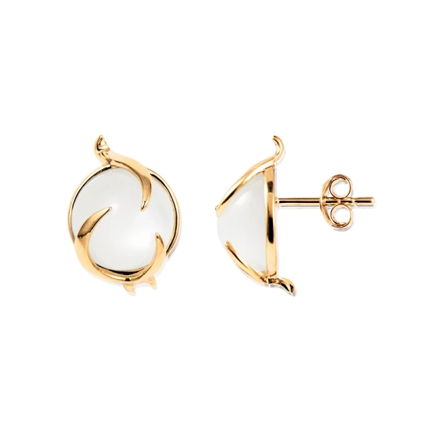 Frö Ear Gold Plated örhängen i 18K guldpläterat silver med cabochonslipad månsten