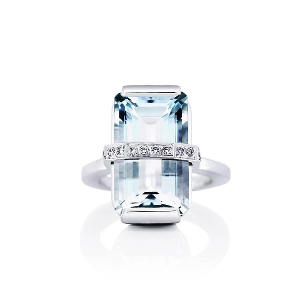 Bend Over Aquamarine White Gold - Efva Attling ringar - Snabb frakt & paketinslagning - Nordicspectra.se