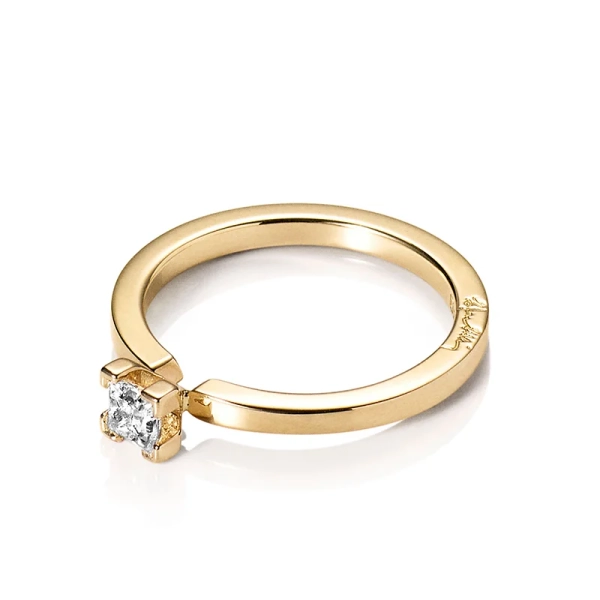 Solo Star Ring Gold - Efva Attling - Vigsel- & Förlovningsringar