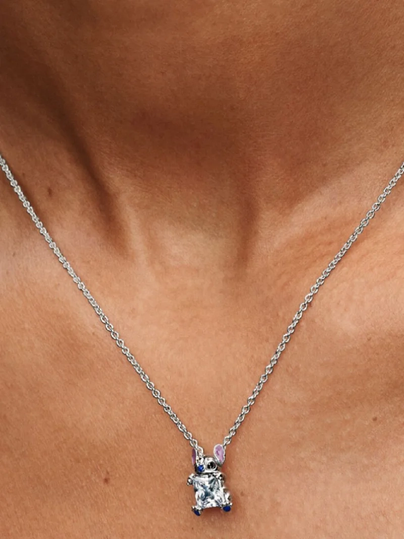 Disney Stitch halsband i sterlingsilver med färgglad design och kubisk zirkonia.