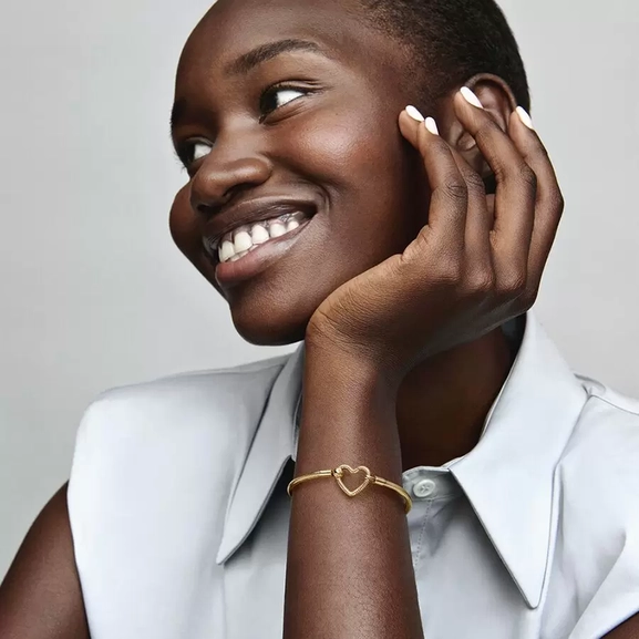 Pandora Moments Ormkedjearmband med Hjärtlås 14K Guld - PANDORA - Snabb frakt & paketinslagning - Nordic Spectra