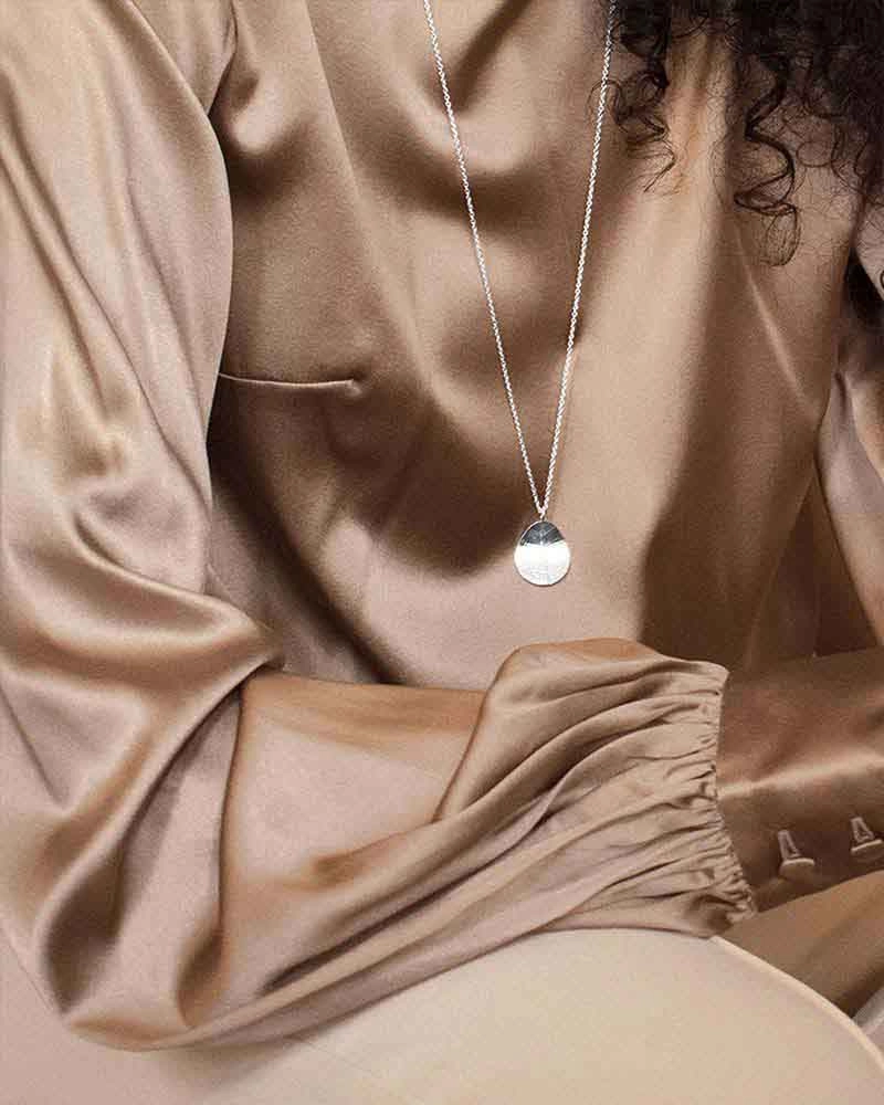 Leaf Single Necklace Long - Drakenberg Sjölin Halsband - Snabb frakt & paketinslagning - Nordicspectra.se