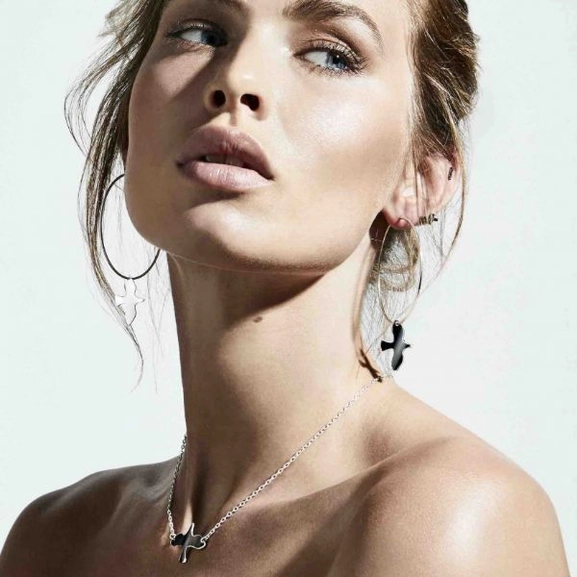 Dove Necklace Gold  - Emma Israelsson - Suuri valikoima & ilmainen lahjapaketointi - Nordicspectra.fi