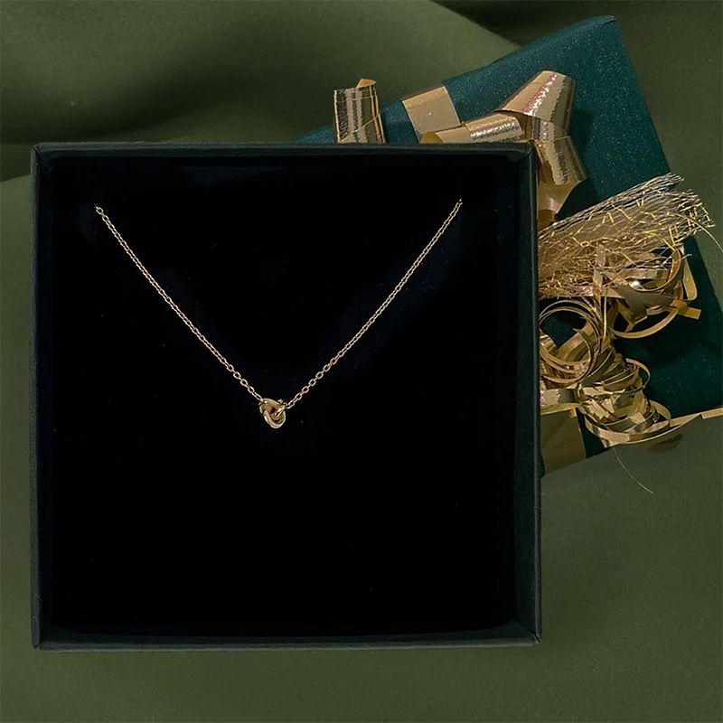 Drakenberg SjĆ¶lin - Presentset Le Knot Necklace Gold