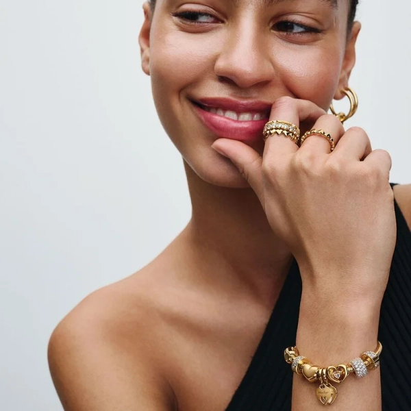 Pavé Klämstopp Guld - PANDORA - 1-2 dagar leverans - Gratis paketinslagning