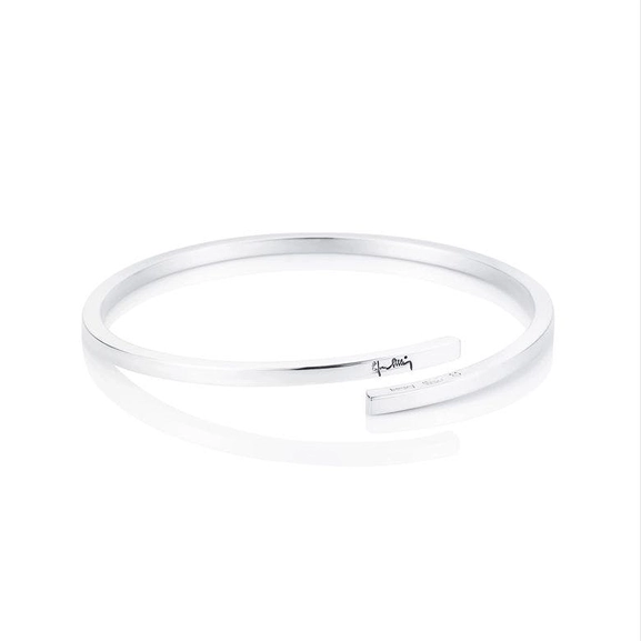 Twist Around Cuff - Efva Attling armband - Snabb frakt & paketinslagning - Nordicspectra.se