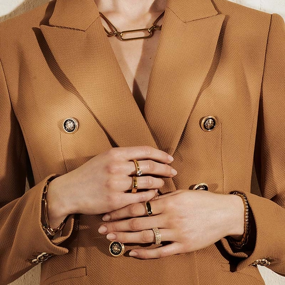 CLARISSA Ring Guld  - Astrid & Agnes - Snabb frakt & paketinslagning - Nordicspectra.se