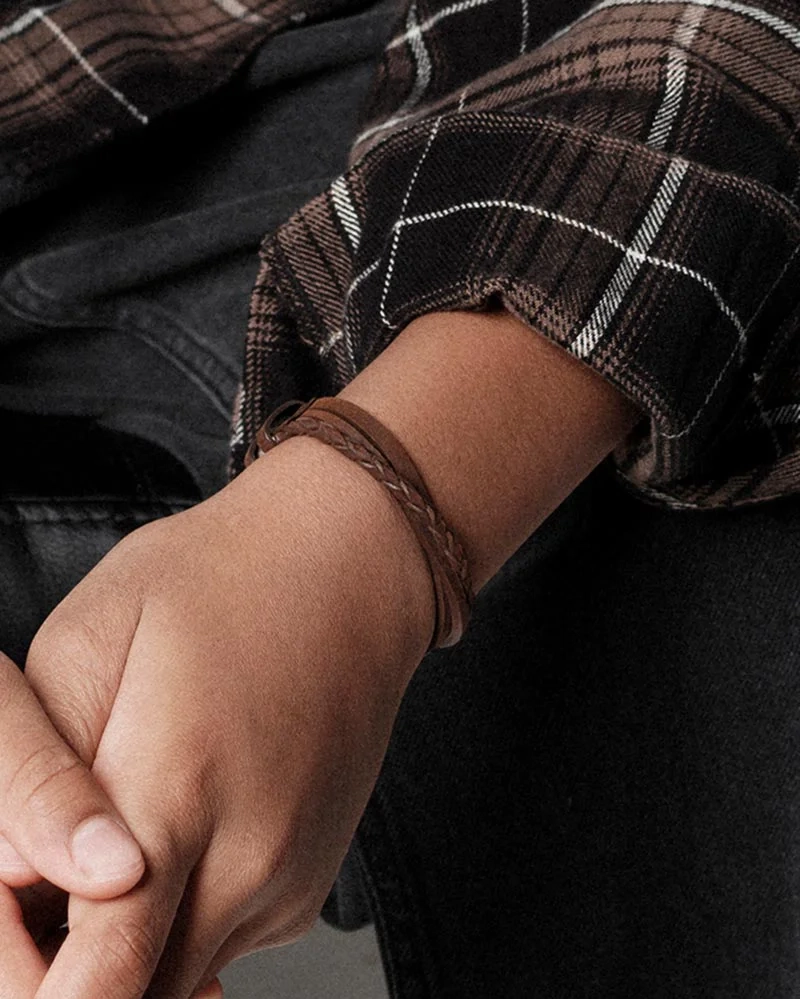 Young ELIAS Armband Brunt - AROCK - Smycken för barn & tonåring - Nordic Spectra