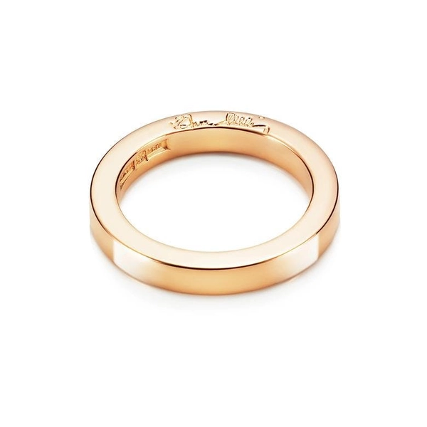 Half Round Ring Gold - Efva Attling ringar - Snabb frakt & paketinslagning - Nordicspectra.se
