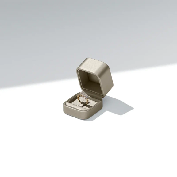 klassisk design som symboliserar evig kärlek