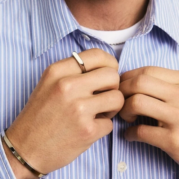 Charlie Signet Ring Gold - Edblad - Snabb leverans - Gratis paketinslagning