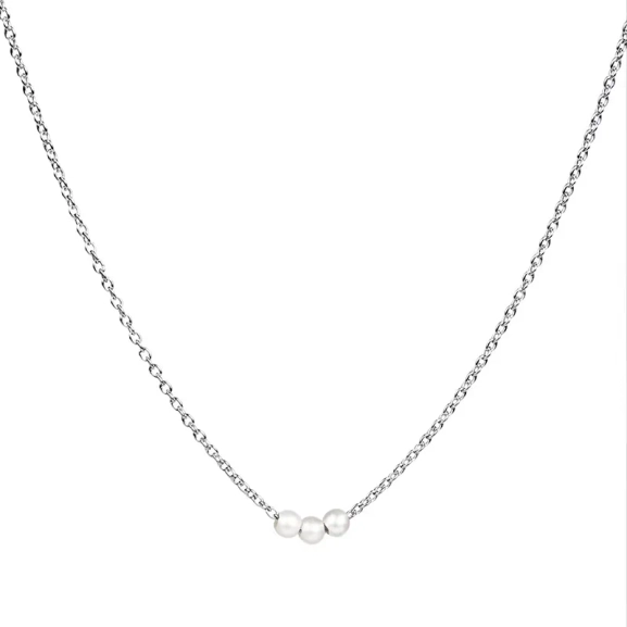 My Little Pearl Necklace i silver med tre små sötvattenpärlor