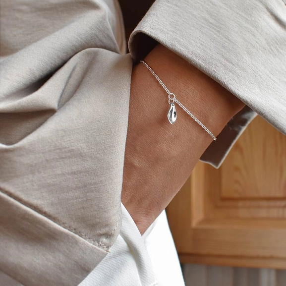 Gaias Grace Drop Bracelet - Drakenberg Sjölin Armband - Snabb frakt & paketinslagning - Nordicspectra.se