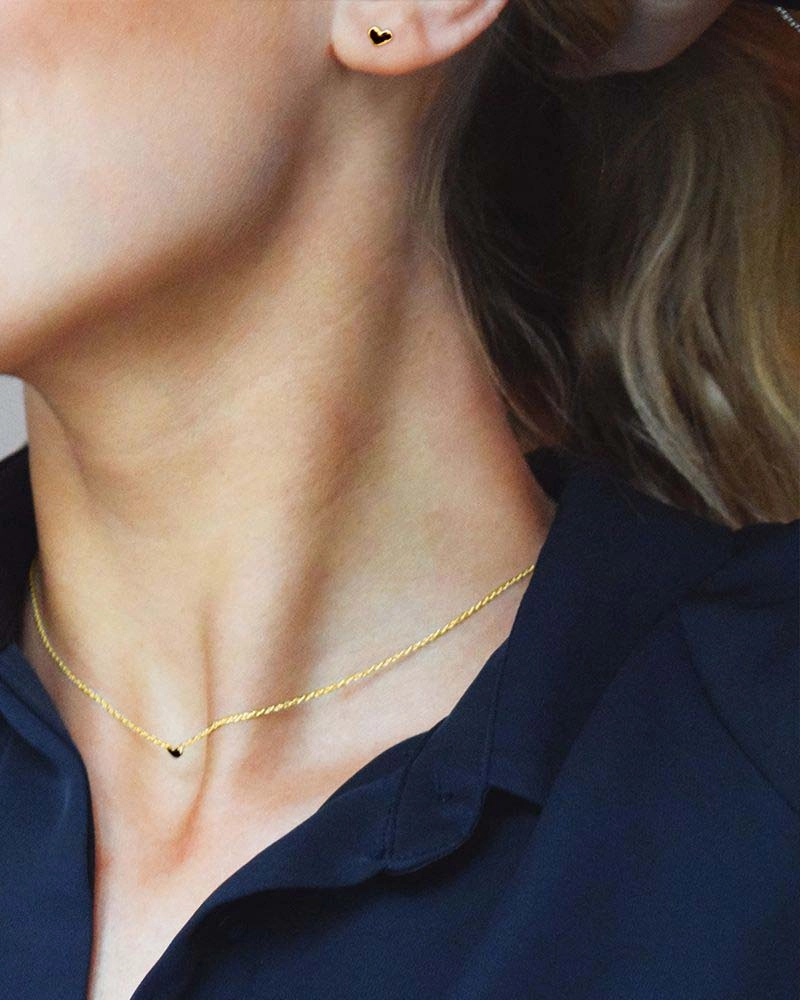 Loving Heart Drop Studs Gold - Drakenberg/Sjölin - Suuri valikoima & ilmainen lahjapaketointi - Nordicspectra.fi