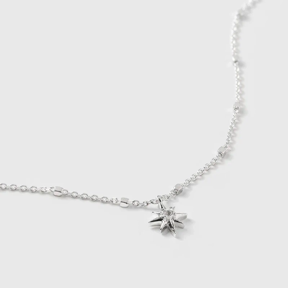 North Star Bracelet Silver - Syster P - Snabb leverans & Gratis paketinslagning - Nordic Spectra