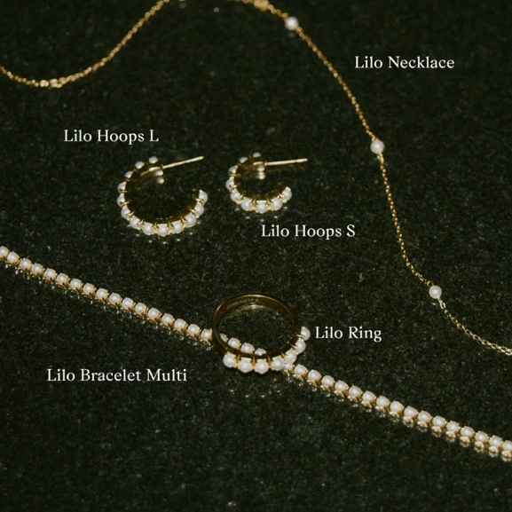 Lilo Ring Gold i 14K guldpläterat stål med en pärlemorpärla